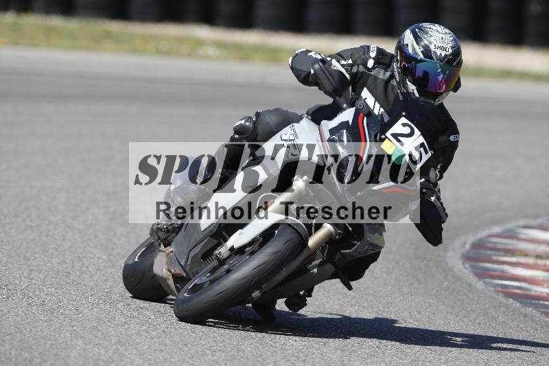 Archiv-2025/03 04.04.2025 TZ Motorsport ADR/Gruppe gruen/25